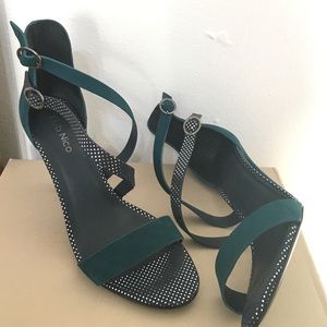 Wear to weeding party Color beautiful and unique